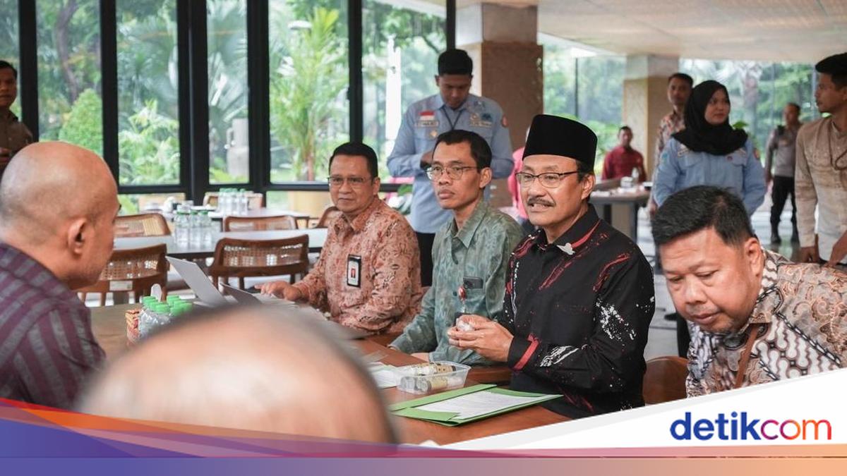Mensos Terima Audiensi Bupati Bungo &amp; Merangin, Bahas Sekolah Rakyat