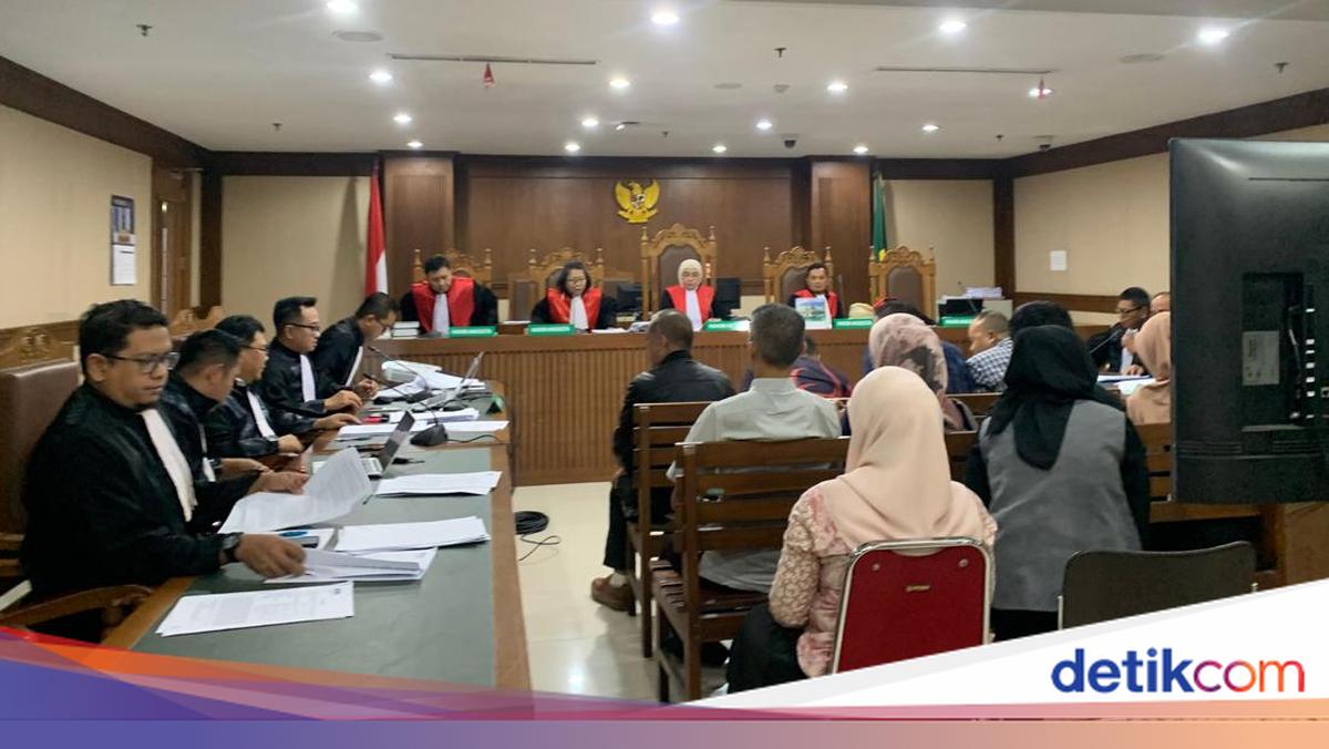 Saksi Ungkap Diminta Terdakwa Bilang Duit Pemerasan TKA 'Uang Terima Kasih'