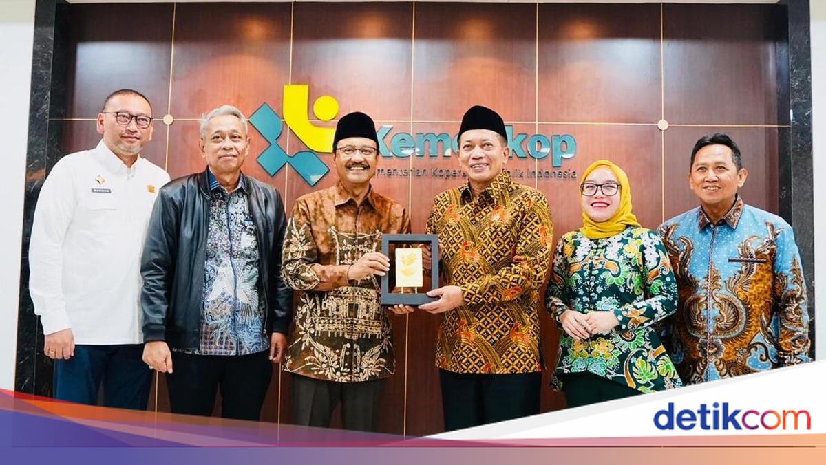 Kemensos-Kemenkop Teken MoU Pemberdayaan Penerima Bansos Lewat KDMP