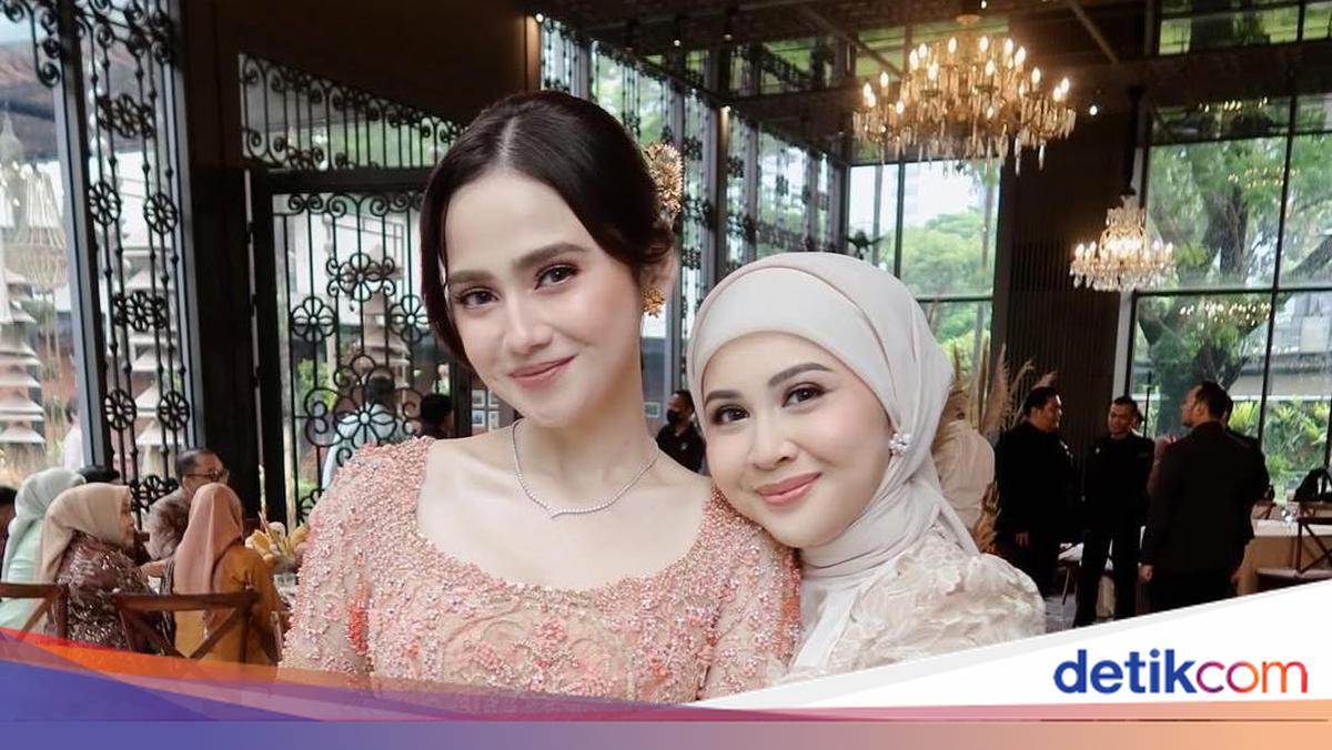 Klarifikasi Kesha Ratuliu Menangis di Lamaran Syifa Hadju dan El Rumi