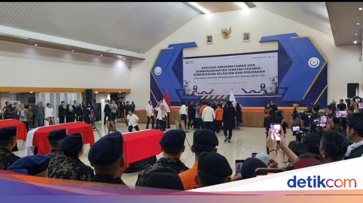 Trenggono Pingsan di Pelepasan Korban Pesawat ATR, Wamen: Kecapekan