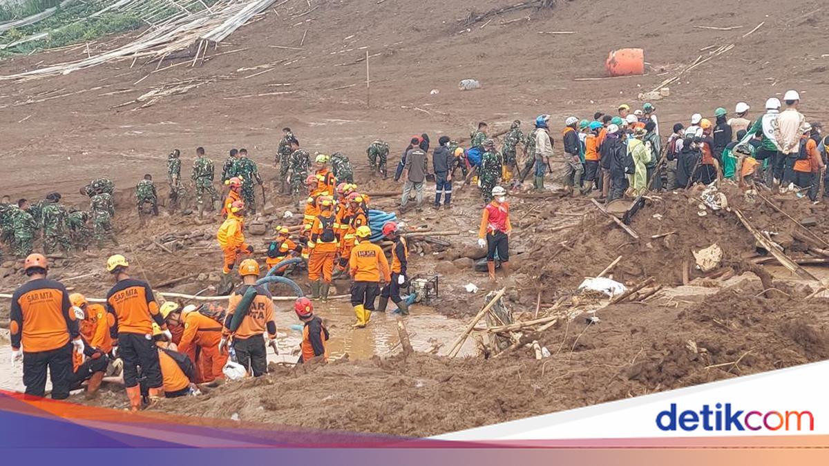 Pilu di Cisarua: Bapak Cari Anak hingga Sekeluarga Tewas Berpelukan