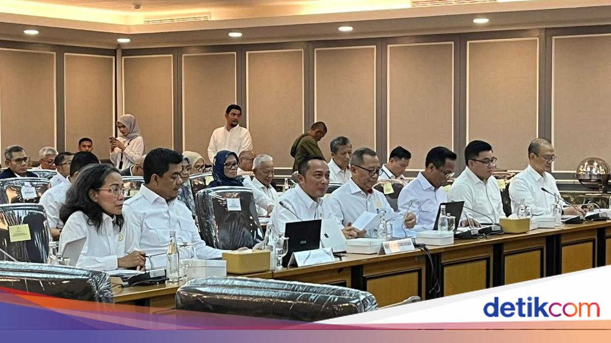 Mensesneg Jelaskan Nasib Pekerja di 28 Perusahaan yang Izinnya Dicabut