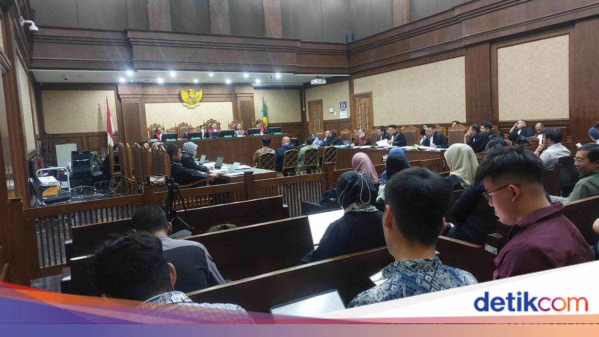 Saksi Ngaku Diminta Setor Duit hingga Bayarin Iuran Terdakwa Kasus Chromebook