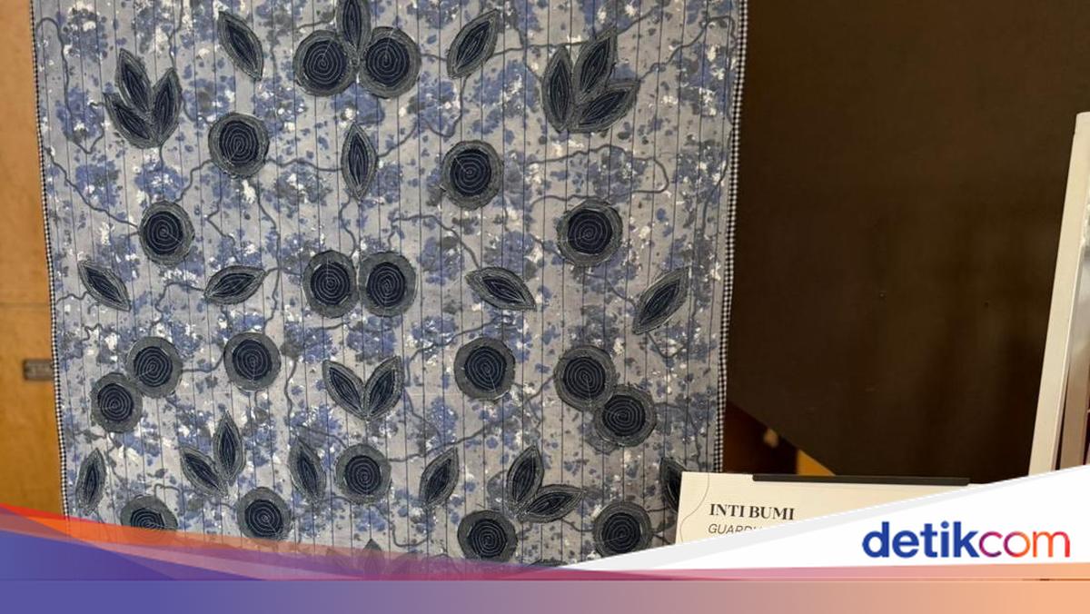 Di Tangan Adrie Basuki, Kain Cacah Disulap Jadi Hiasan Dinding ...