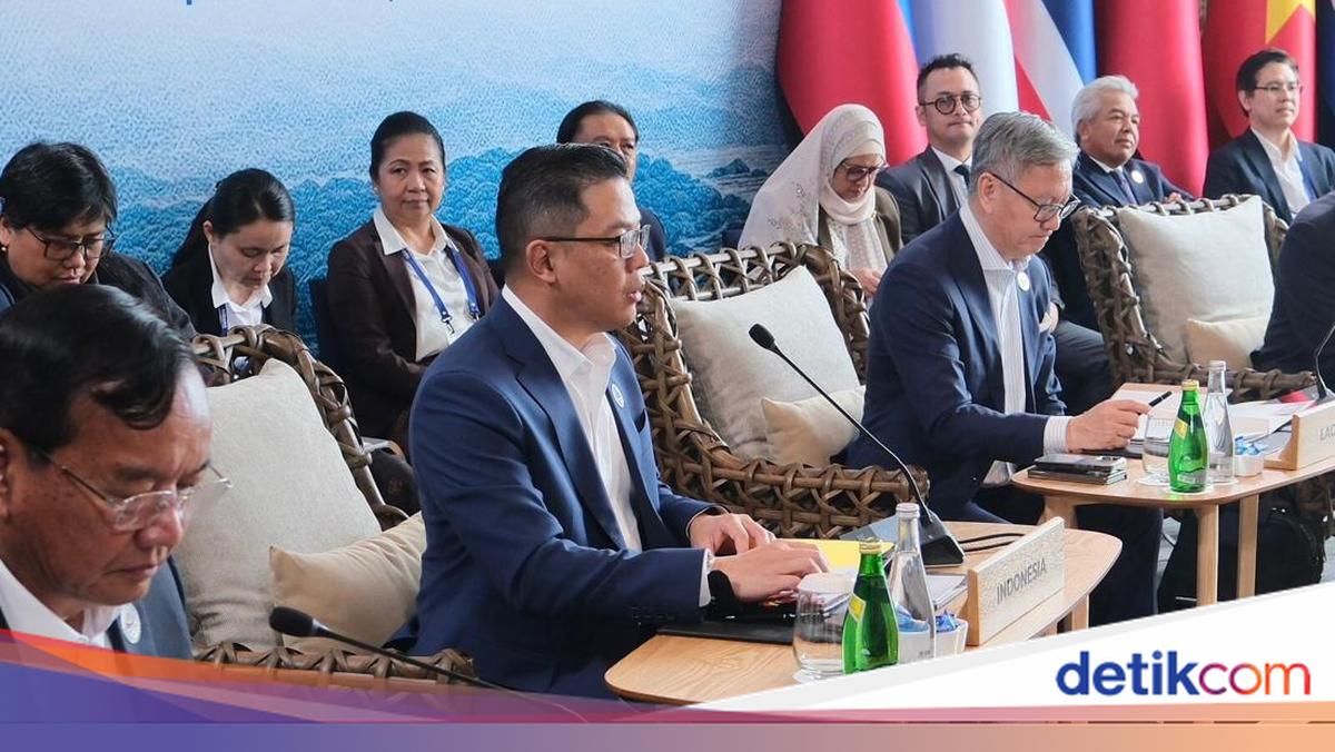 Menlu: RI Terbuka Berbagi Pengalaman Rekonsiliasi Terkait Krisis Myanmar