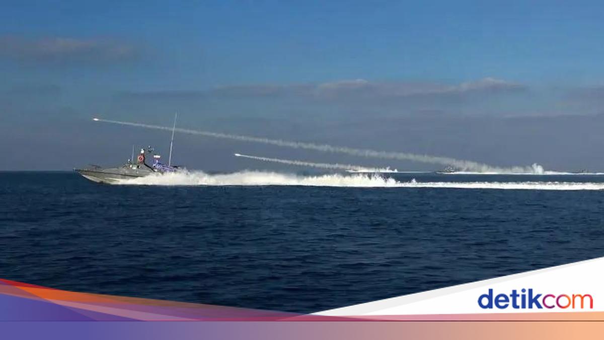 Iran Ancam Jadikan Teluk Oman Kuburan Kapal AS Jika Blokade Dilanjutkan