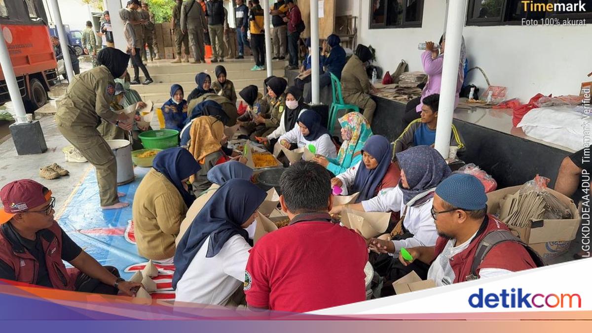 Kemensos Kirim Ribuan Paket Bantuan buat Korban Bencana Banjir di Subang