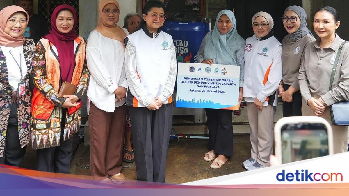 PAM JAYA dan TP PKK DKI Jakarta Bagikan 1.000 Toren Air Gratis