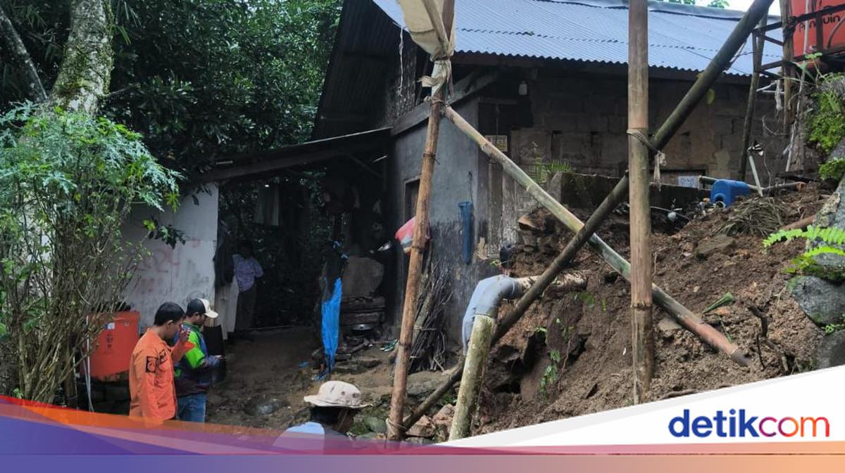 Tanah Bergerak di Babakan Madang Bogor, 11 Rumah Warga Rusak