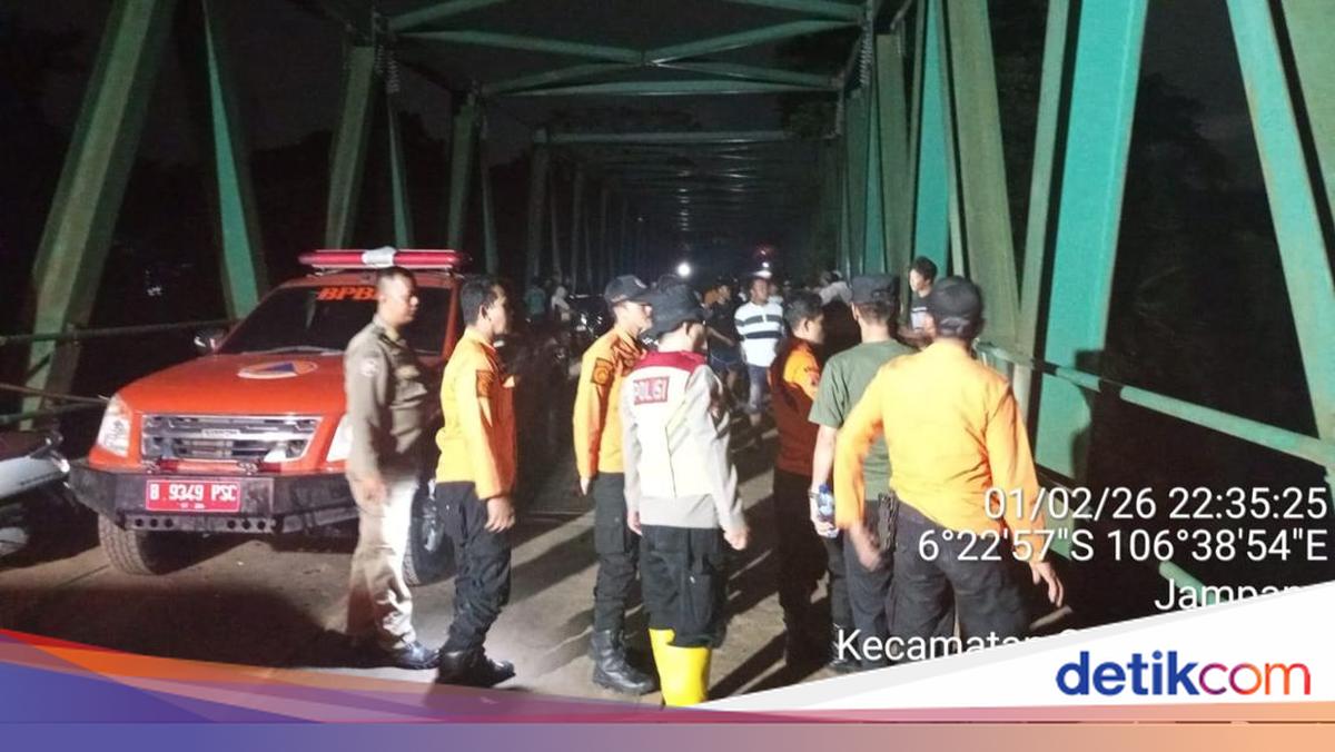 Pekerja Renovasi Jembatan Leuwiranji Bogor Jatuh ke Sungai, Tim SAR Telusuri
