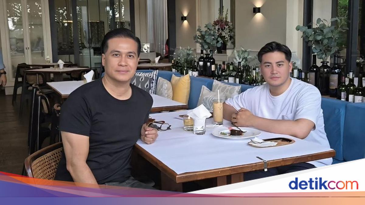 Potret Rafi Anak Adjie Pangestu yang Tak Kalah Ganteng Dari Sang Ayah