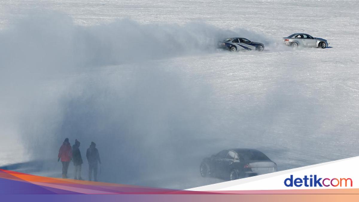 Waduk Membeku Jadi Es, Malah Dijadikan Arena Buat Drift