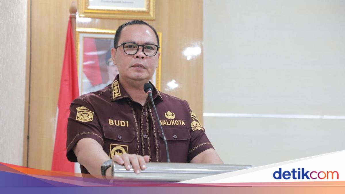 Walkot Serang Tegur Camat gegara Pergi Saat Kepala Bapenda Datang