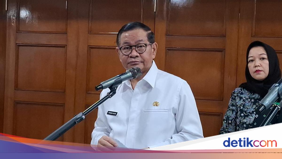 Skywalk Kebayoran Dikotori Feses Kucing, Pram: Saya Minta Segera Bersihkan