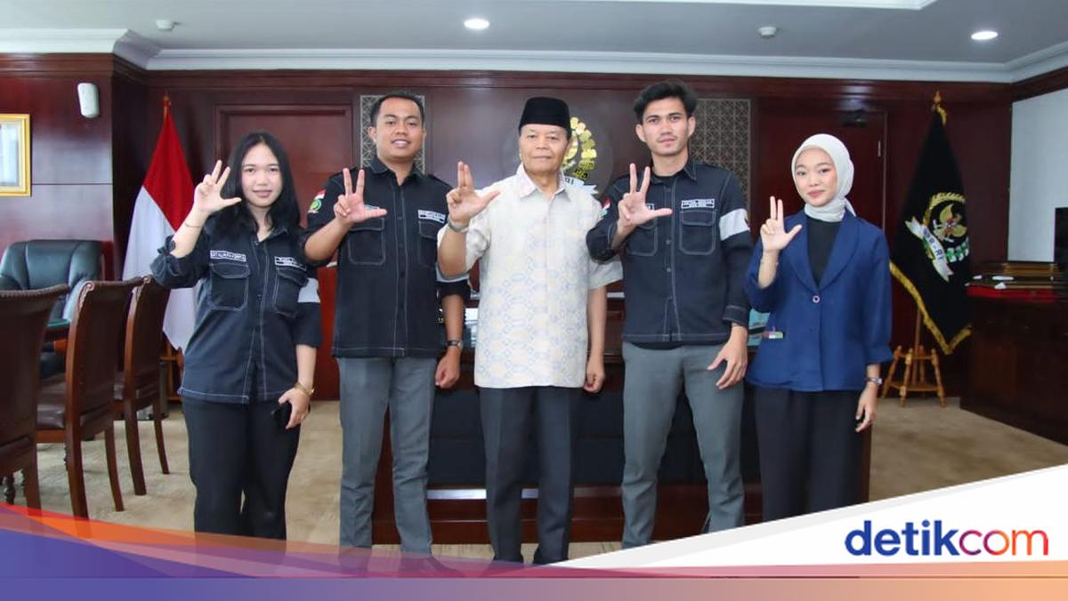 HNW Dorong Mahasiswa Pahami Fungsi Legislasi untuk Indonesia Emas 2045