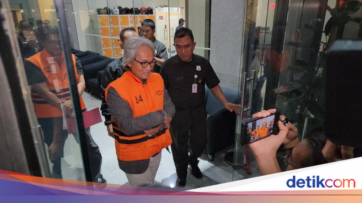 Tak Tanggung-tanggung Rangkap Jabatan Mulyono Tersangka KPK