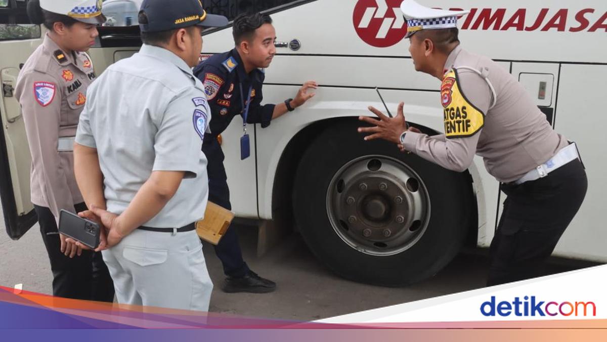 Tekan Angka Kecelakaan, Polisi Gelar Ramp Check Bus di Kota Serang