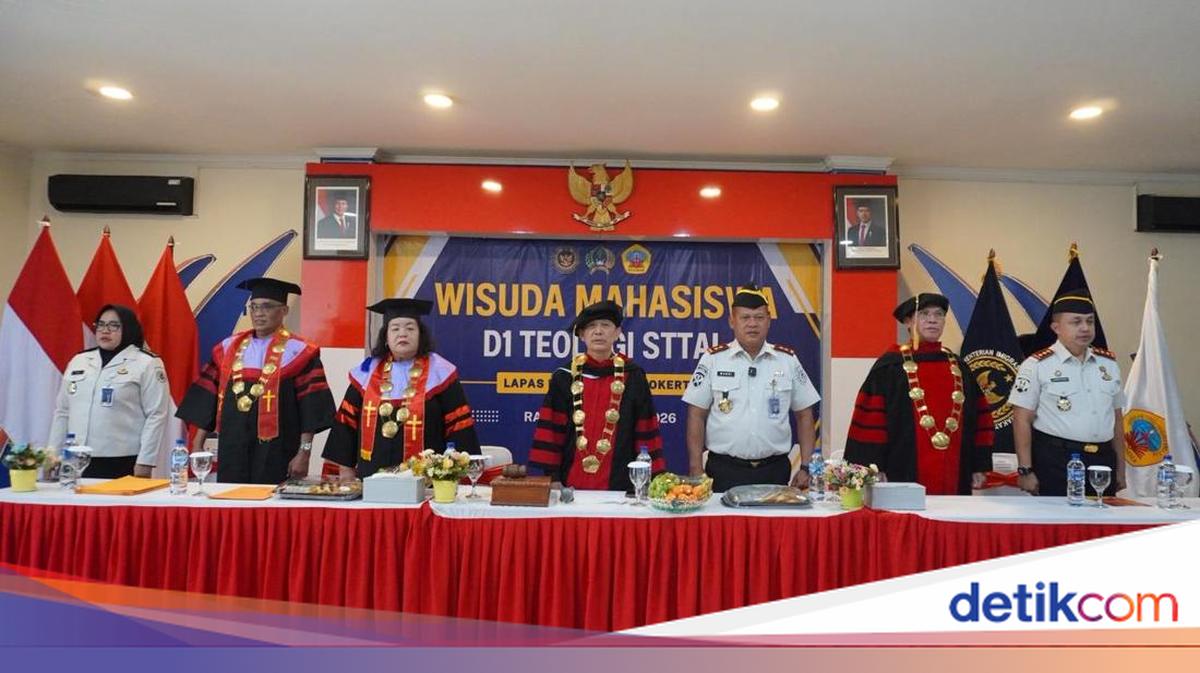 Dari Balik Jeruji, 13 Warga Binaan Lapas Purwokerto Lulus D1 Teologi