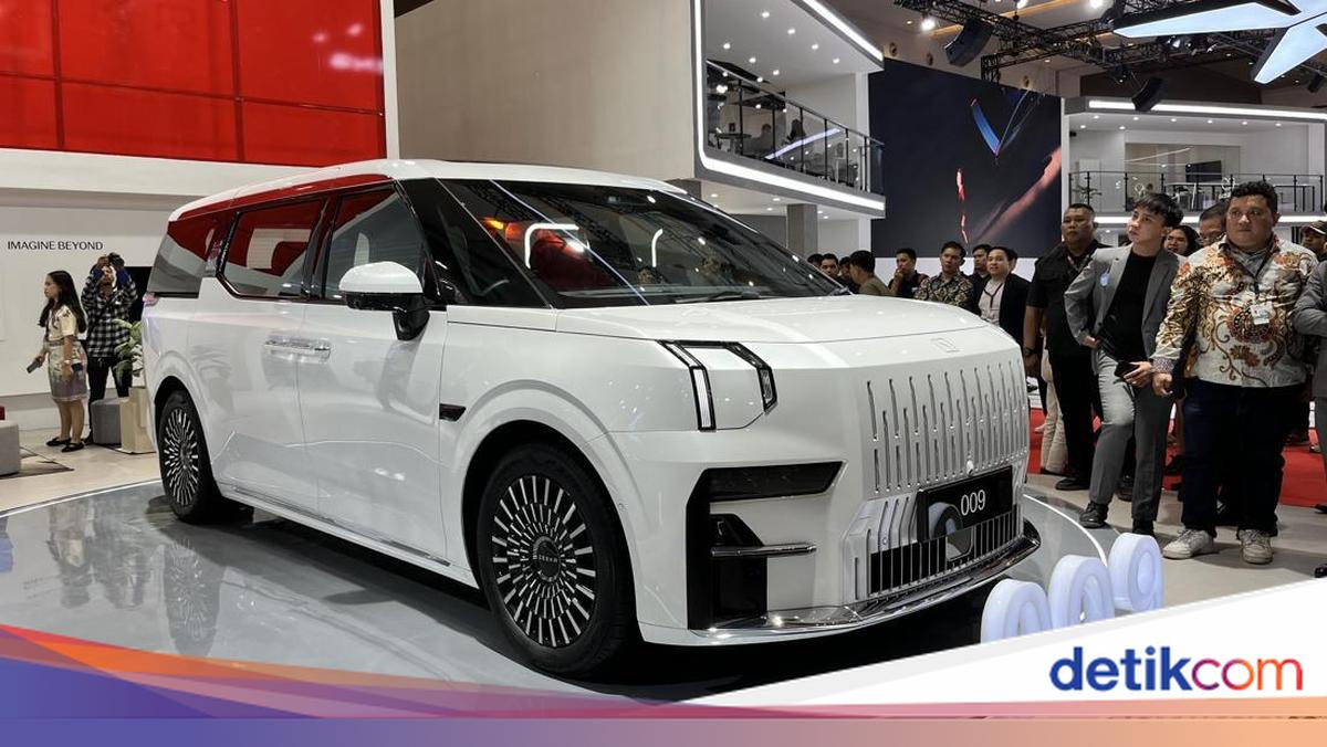 Geely Bawa MPV Premium Zeekr Pesaing Alphard, Harga Rp 1,6 Miliar