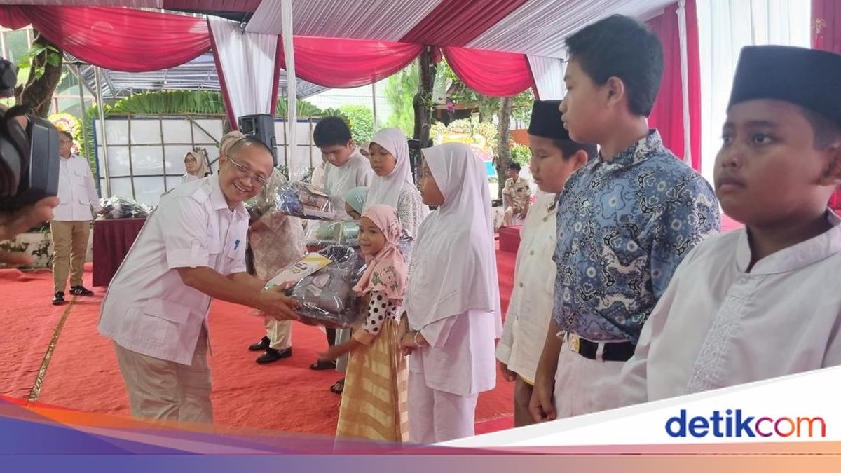Dewan Pembina Gerindra Santuni Anak Yatim di HUT Ke-18, Beri Pesan Ini