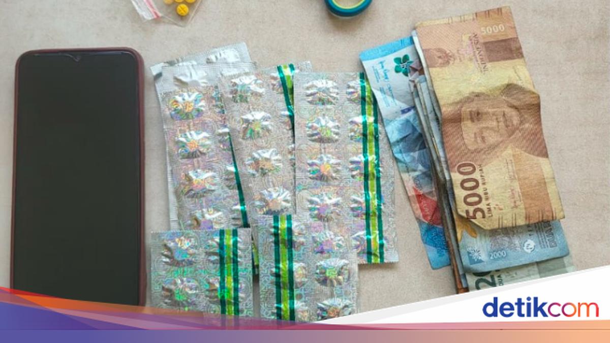 Pengedar Obat Keras Ilegal di Cikarang Bekasi Dibekuk, Ratusan Pil Disita