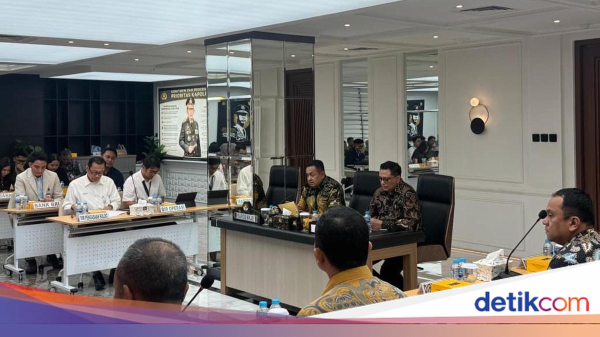 Polri Fasilitasi Permodalan KUR dan Penyerapan Bulog bagi Petani Jagung