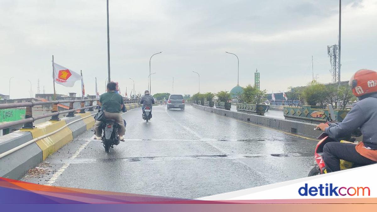 Banyak Lubang di Flyover Ciputat Bikin Pemotor Jatuh, Begini Kondisinya