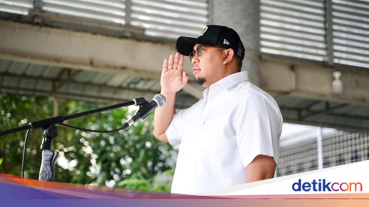 Andre Rosiade Ajak Siswa SMAN 1 Padang Bangun Sumbar Lewat Pendidikan