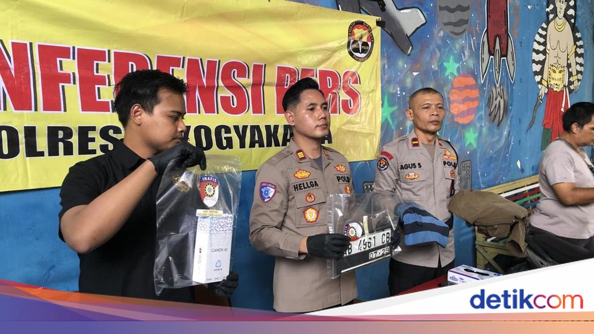 Seorang mahasiswi di Jogja, Eviana (21), nekat mengejar hingga menabrak jambret yang menggasak ponselnya yang ia taruh di dashboard motornya. Penjambret, WY (38), alias Koko pun terjatuh dan sempat kabur namun berhasil diamankan warga.

via @detikjogja_