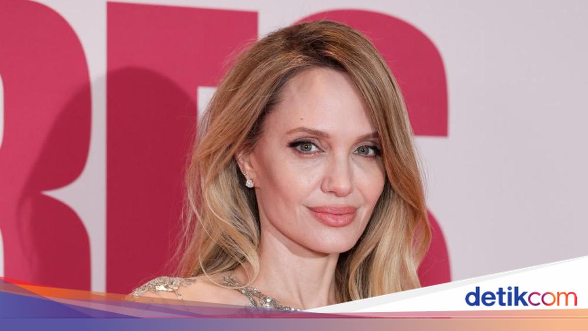 Viral Wajah Angelina Jolie Disebut Berbeda di Shanghai, Muncul Dugaan Kloning