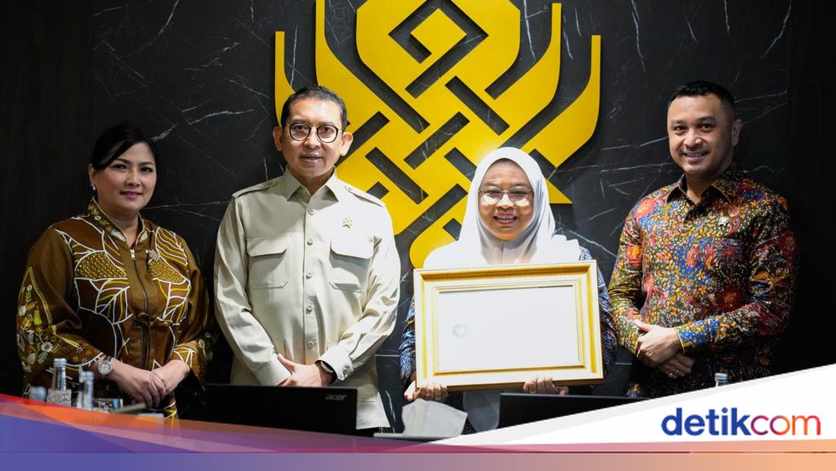 Menbud Fadli Zon Tekankan Tata Kelola Pemerintahan Bersih &amp; Berintegritas
