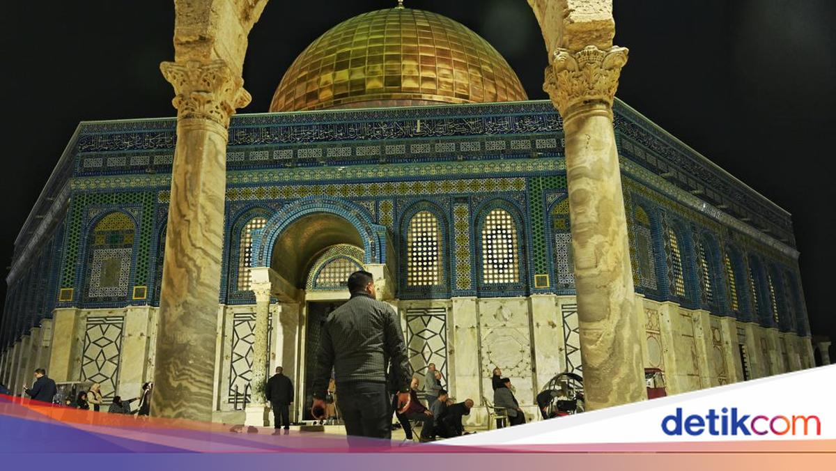 Harmoni Ibadah di Kompleks Al-Aqsa