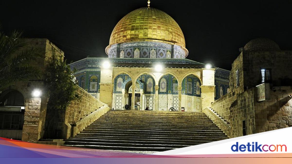 Api Aqsa Home Masjid Al-Aqsa Ditutup Israel, Tak Boleh Ada Aktivitas Salat