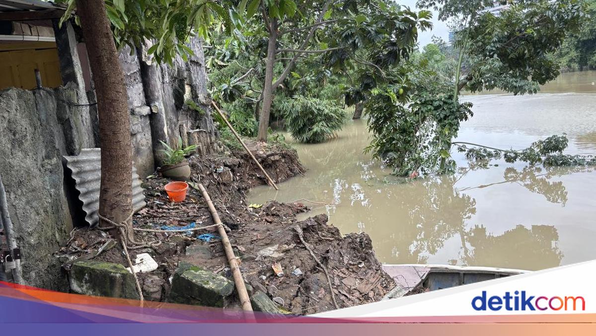 Longsor Rusak Wisata Hutan Bambu Bekasi, Begini Penampakannya