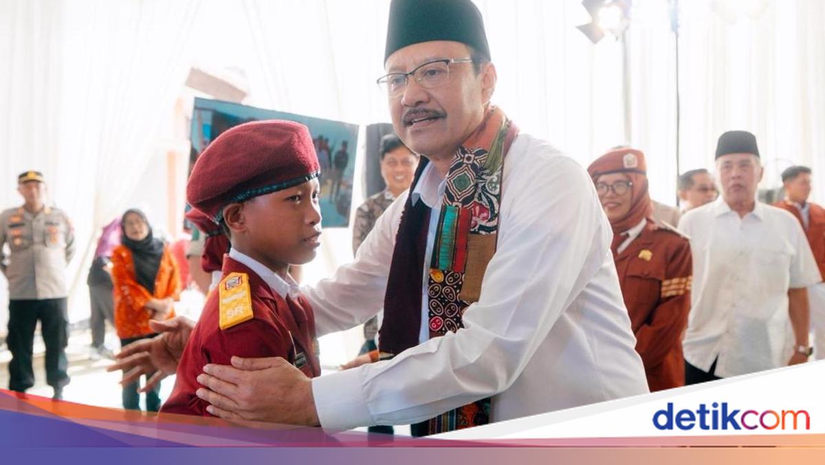 Di Kebumen, Gus Ipul Cerita Tentang Anak-anak yang Tak Terlihat Negara