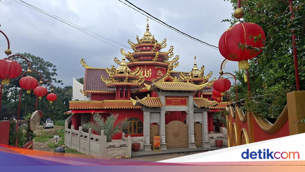Bukan Kelenteng, Bangunan Serba Merah-Kuning di Jaktim Ini Masjid Tjia Khang Hoo