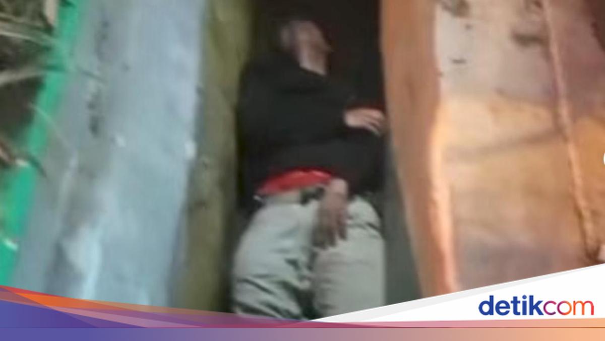 Pemotor Terkapar di Got Bogor Usai Tabrak Trotoar Dini Hari, Alami Patah Tulang