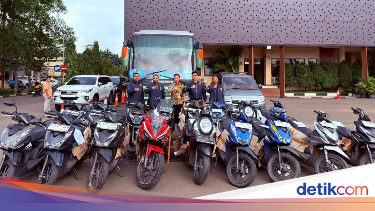 Polisi Sita 16 Motor-1 Bus Bodong Diduga Hasil Kejahatan di Cilegon