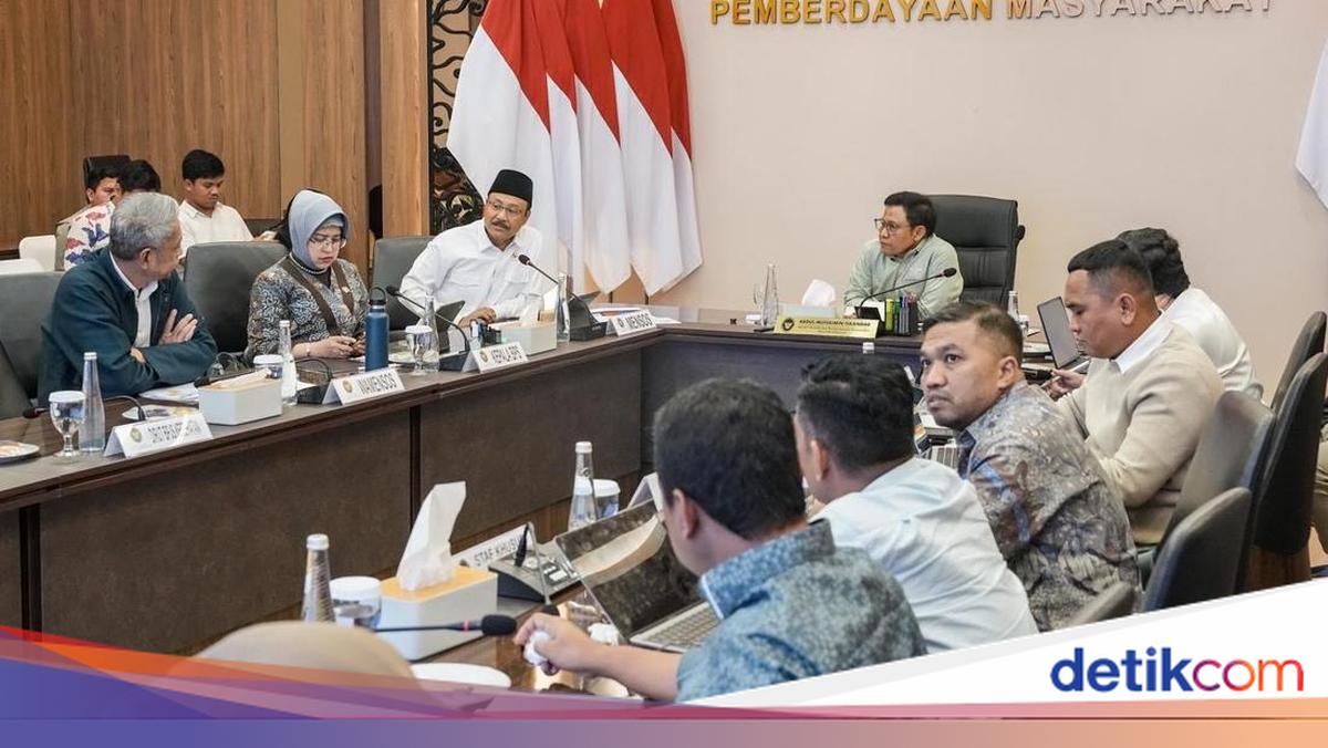 Menko PM, Mensos, dan Kepala BPS Bertemu Bahas Penerima Bantuan Iuran