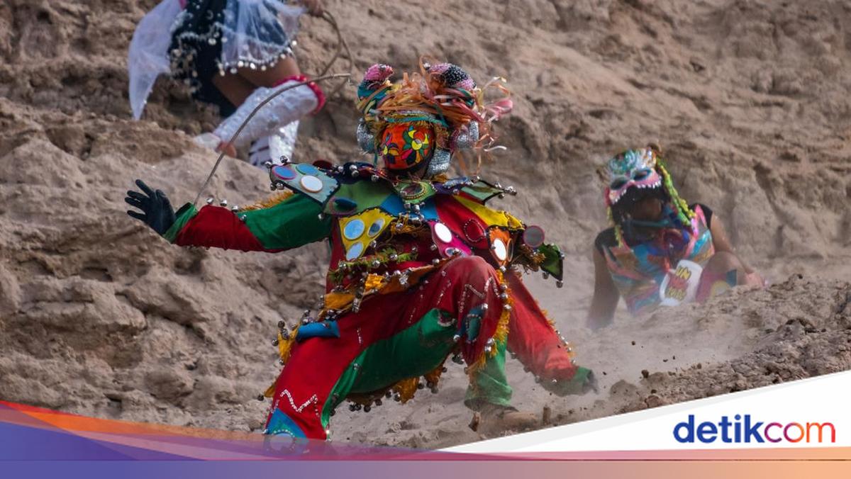 Setan-setan" Turun dari Cerro Blanco, Karnaval Bajada de los Diablos Pecah di Uquia