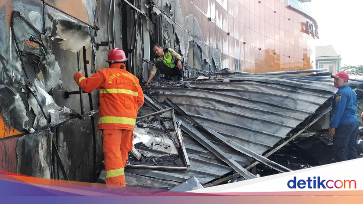 Kebakaran Mal Ciputra Cibubur Dipicu Percikan Las Proyek Reklame