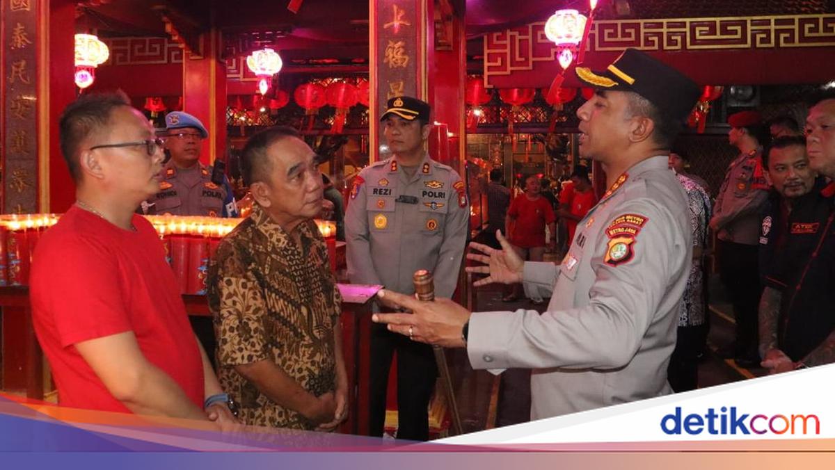 453 Personel Gabungan Amankan Perayaan Imlek di 42 Vihara Jakbar