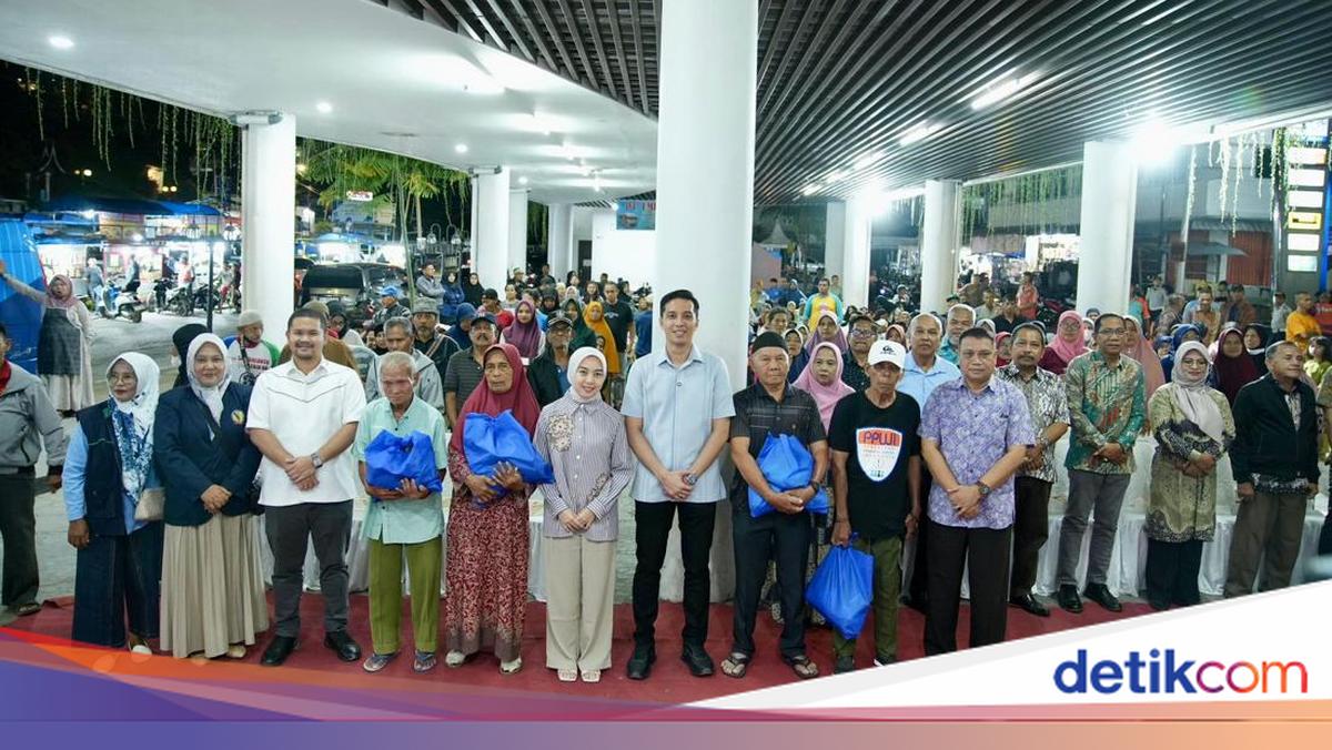 Jelang Ramadan, Andre Rosiade Bagikan 5.000 Sembako ke Warga Sawahlunto