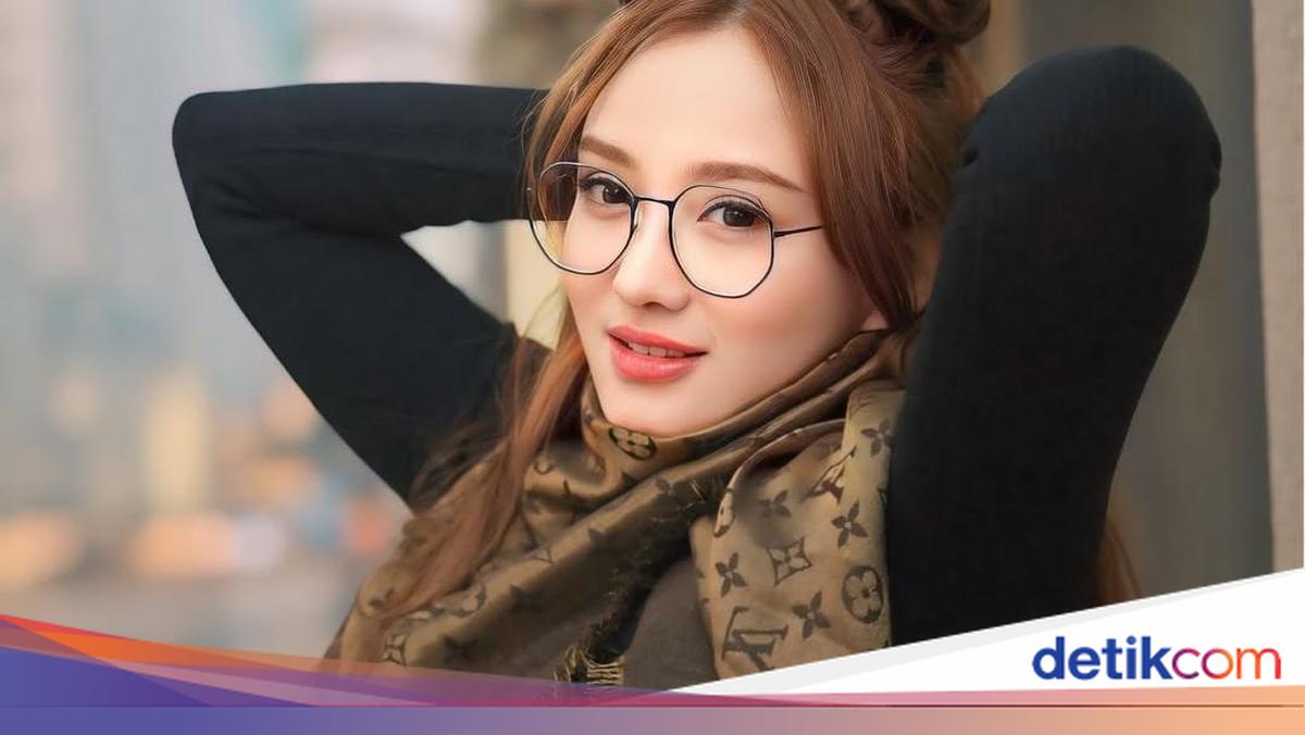 Meisita Lomania Ke-trigger Epstein Files, Ingat Trauma Masa Lalu