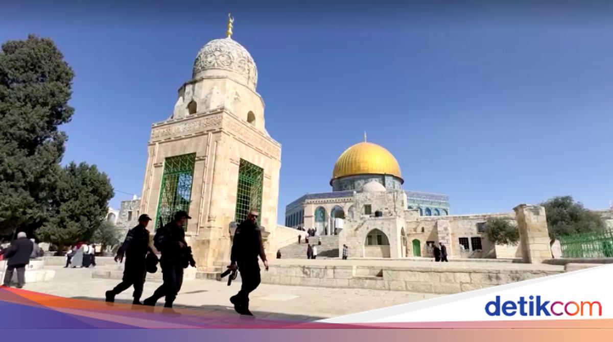 Sejumlah negara kecam kebijakan Israel yang batasi akses beribadah di Yerusalem, termasuk Masjid Al Aqsa. Ini informasi selengkapnya!

Via: @detikHikmah