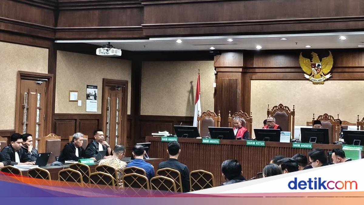 Riva Siahaan Sampaikan Pledoi di Kasus Korupsi Minyak Mentah, Ungkit Profit