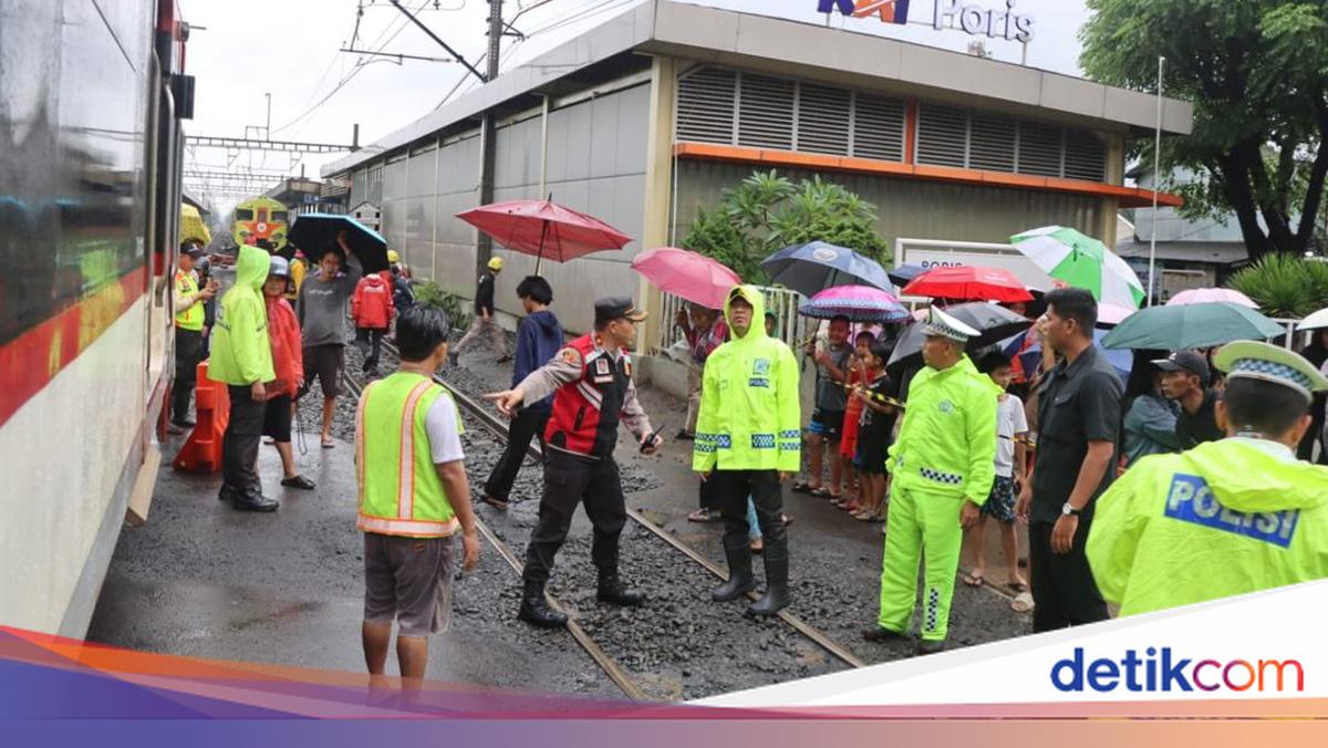 Polisi Pastikan Tak Ada Korban Kecelakaan KA Bandara Vs Truk di Poris