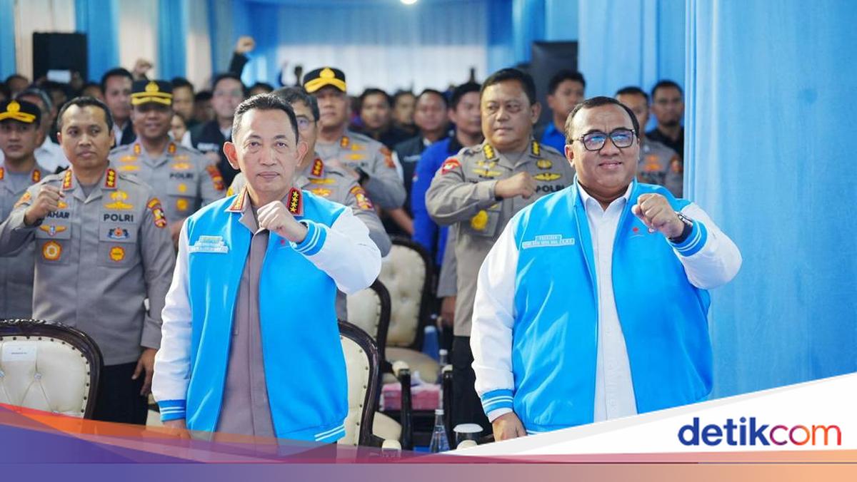 Kapolri Dorong Buruh Tingkatkan Kemampuan untuk Isi Kebutuhan Industri Strategis