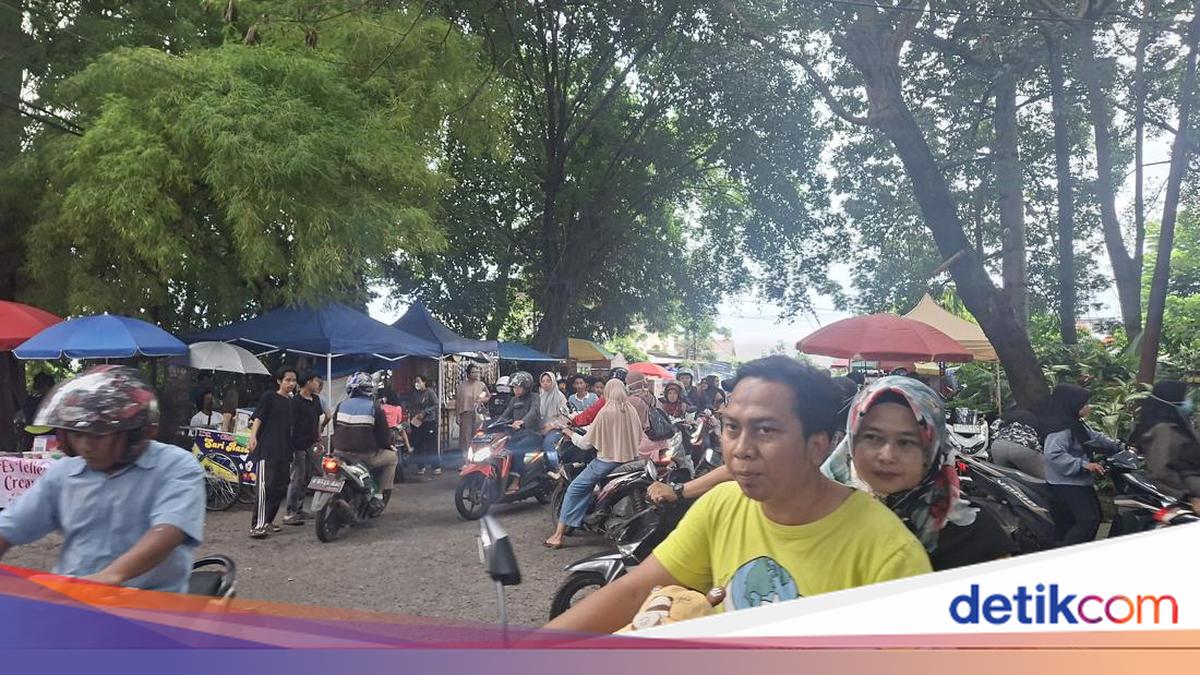 Cerita Warga War Takjil di Taman Merdeka Depok: Surga Jajanan yang Bikin Macet